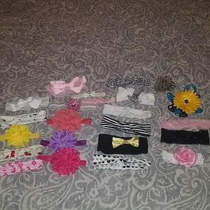 Baby girl hairbow bundle...23 items!